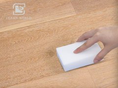 木地板縫隙太臟怎么處理？使用納米海綿一擦即凈
